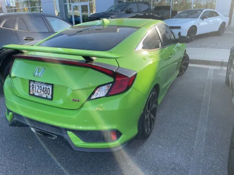 More photos of 2017 Honda Civic Si at ALM CDJR Macon, GA
