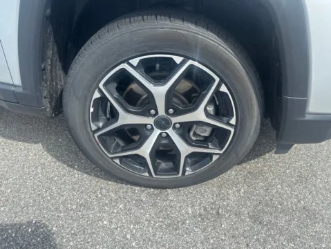 More photos of 2025 Jeep Compass Limited at ALM CDJR Macon, GA