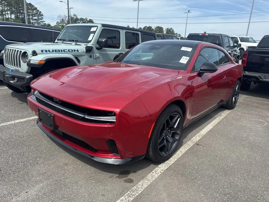 Used 2024 Dodge Charger Daytona R/T with VIN 2C3CDBCK2RR206583 for sale in Lumberton, NC