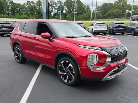 Silver 2024 Mitsubishi Outlander SE for sale in Macon, GA