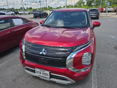 Photos of 2024 Mitsubishi Outlander SE for sale in Macon, GA at ALM CDJR Macon