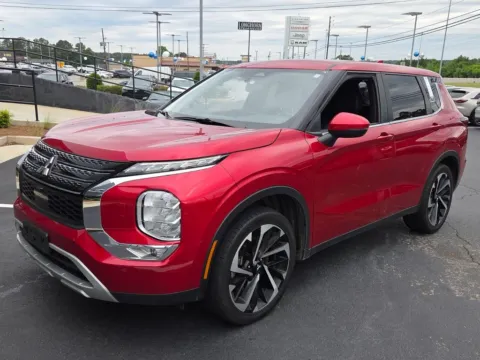 Another view of 2024 Mitsubishi Outlander SE for sale in Macon, GA at ALM CDJR Macon