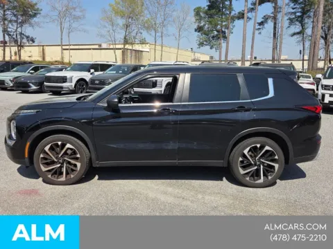 More photos of 2022 Mitsubishi Outlander SE at ALM CDJR Macon, GA