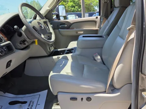 More photos of 2008 GMC Sierra 3500HD SLT at ALM CDJR Macon, GA