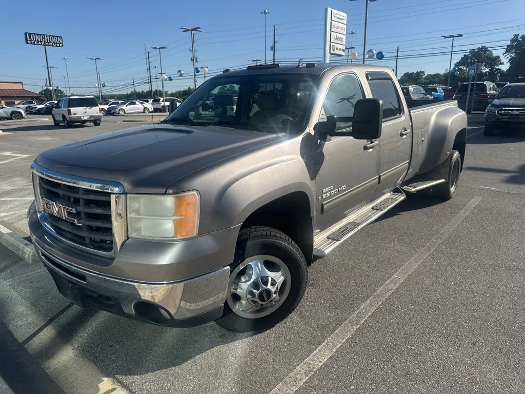 2008 GMC Sierra 2WD Crew Cab 8ft SLT DRW's photo