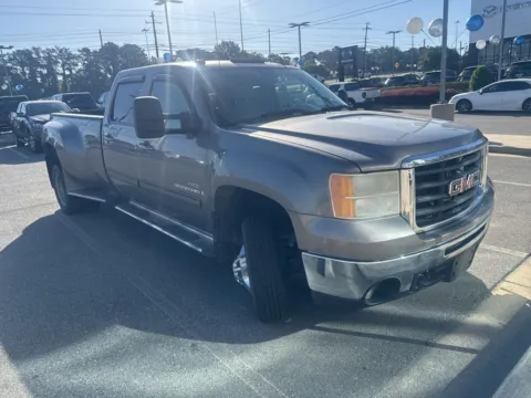 More photos of 2008 GMC Sierra 3500HD SLT at ALM CDJR Macon, GA