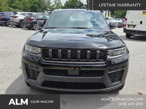 Another view of 2026 Jeep Grand Cherokee Altitude for sale in Macon, GA at ALM CDJR Macon