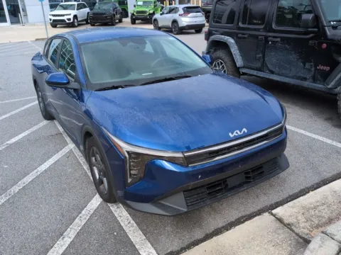 Photos of 2025 Kia K4 LXS for sale in Macon, GA at ALM CDJR Macon