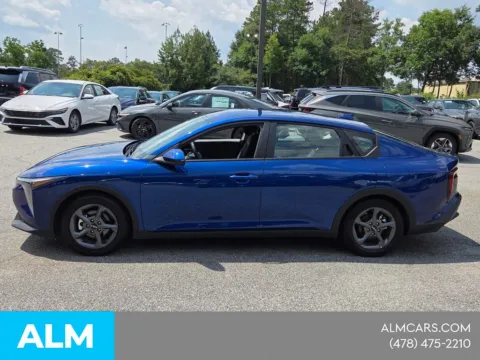 More photos of 2025 Kia K4 LXS at ALM CDJR Macon, GA