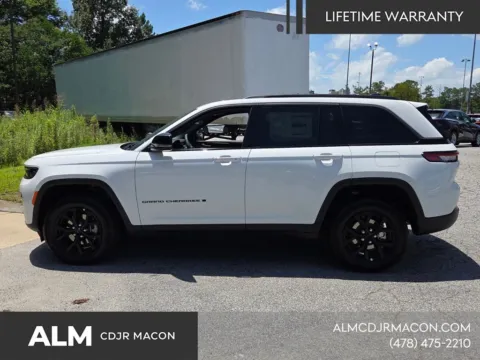 More photos of 2026 Jeep Grand Cherokee Altitude at ALM CDJR Macon, GA