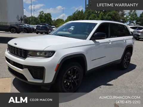 More photos of 2026 Jeep Grand Cherokee Altitude at ALM CDJR Macon, GA