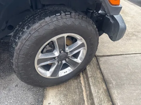 More photos of 2021 Jeep Wrangler Unlimited Sahara at ALM CDJR Macon, GA