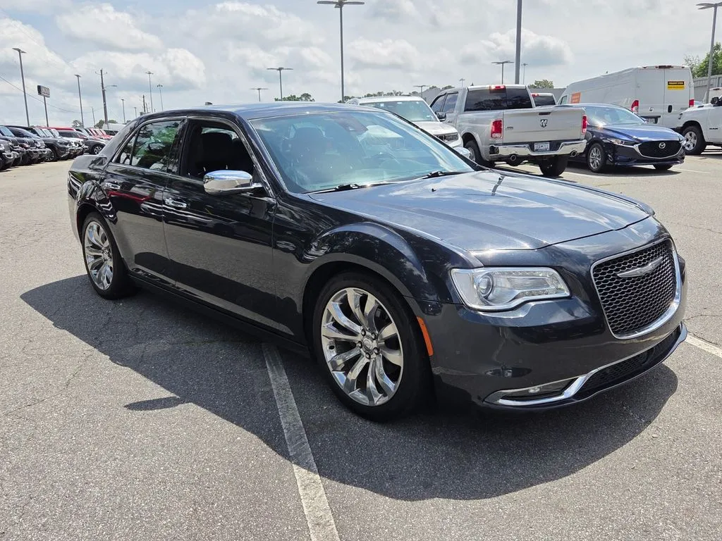 2017 Chrysler 300 C's photo