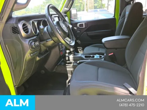 More photos of 2021 Jeep Wrangler Unlimited Rubicon 4xe at ALM CDJR Macon, GA