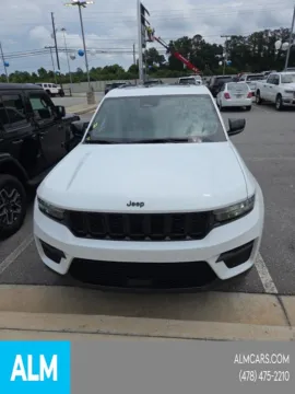 Another view of 2023 Jeep Grand Cherokee Altitude for sale in Macon, GA at ALM CDJR Macon