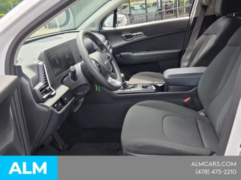 More photos of 2025 Kia Sportage LX at ALM CDJR Macon, GA