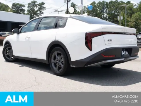 More photos of 2025 Kia K4 LXS at ALM CDJR Macon, GA