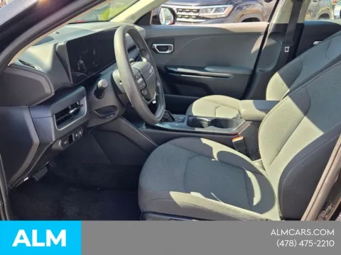 More photos of 2025 Kia K4 LXS at ALM CDJR Macon, GA