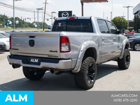 More photos of 2022 Ram 1500 Big Horn/Lone Star at ALM CDJR Macon, GA