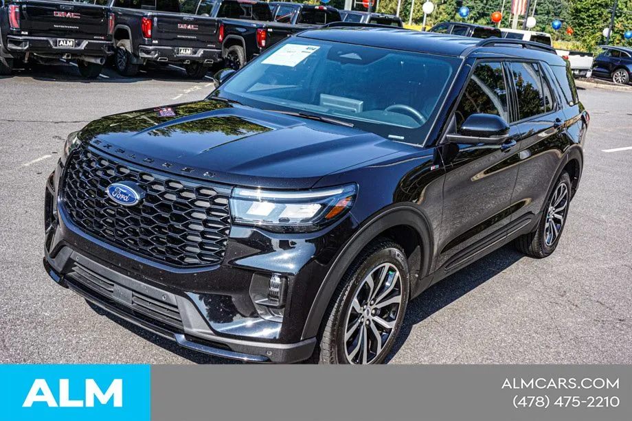 2025 Ford Explorer ST-LINE - Photo 12