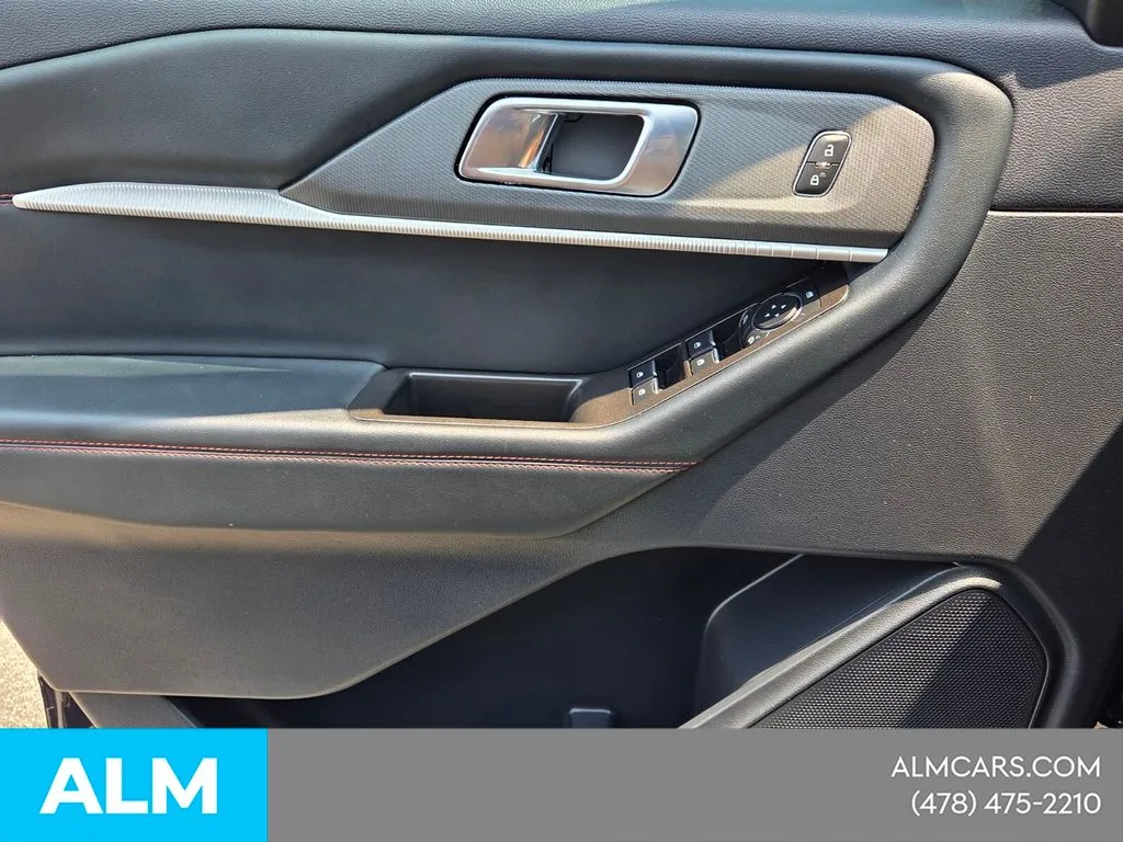 2025 Ford Explorer ST-LINE - Photo 31