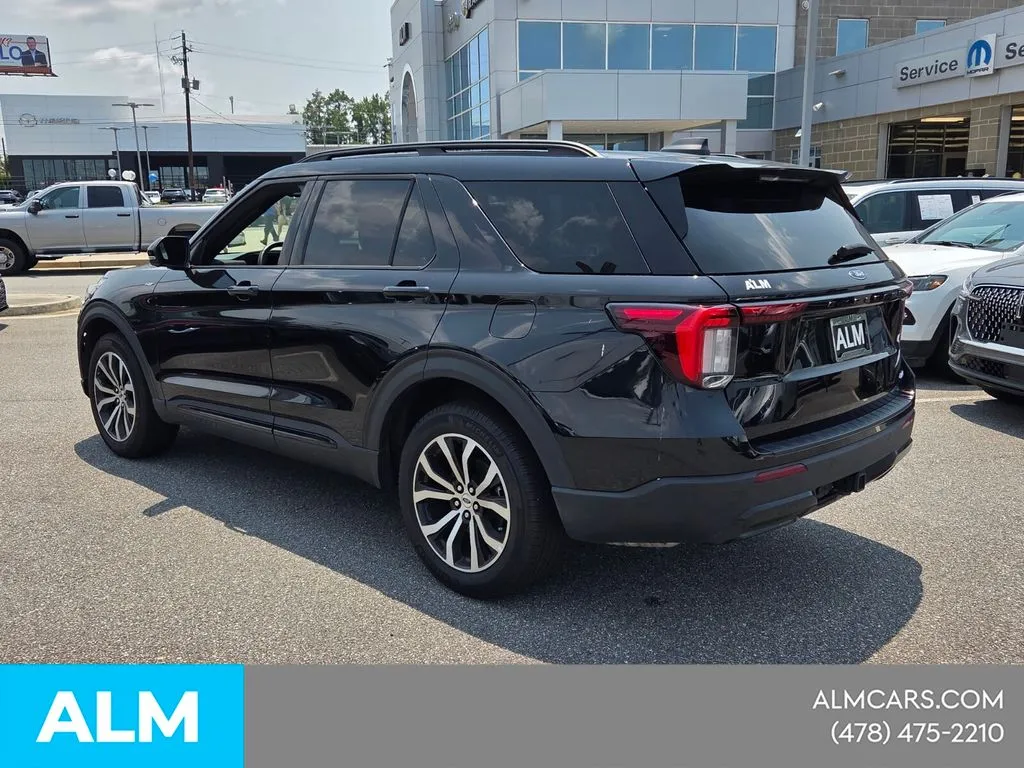 2025 Ford Explorer ST-LINE - Photo 10