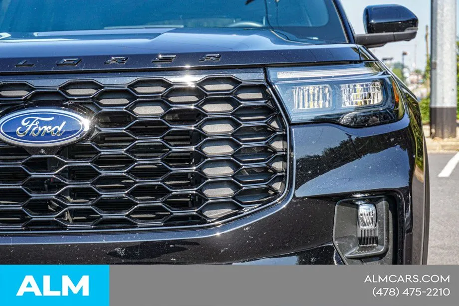 2025 Ford Explorer ST-LINE - Photo 10