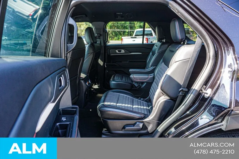 2025 Ford Explorer ST-LINE - Photo 17