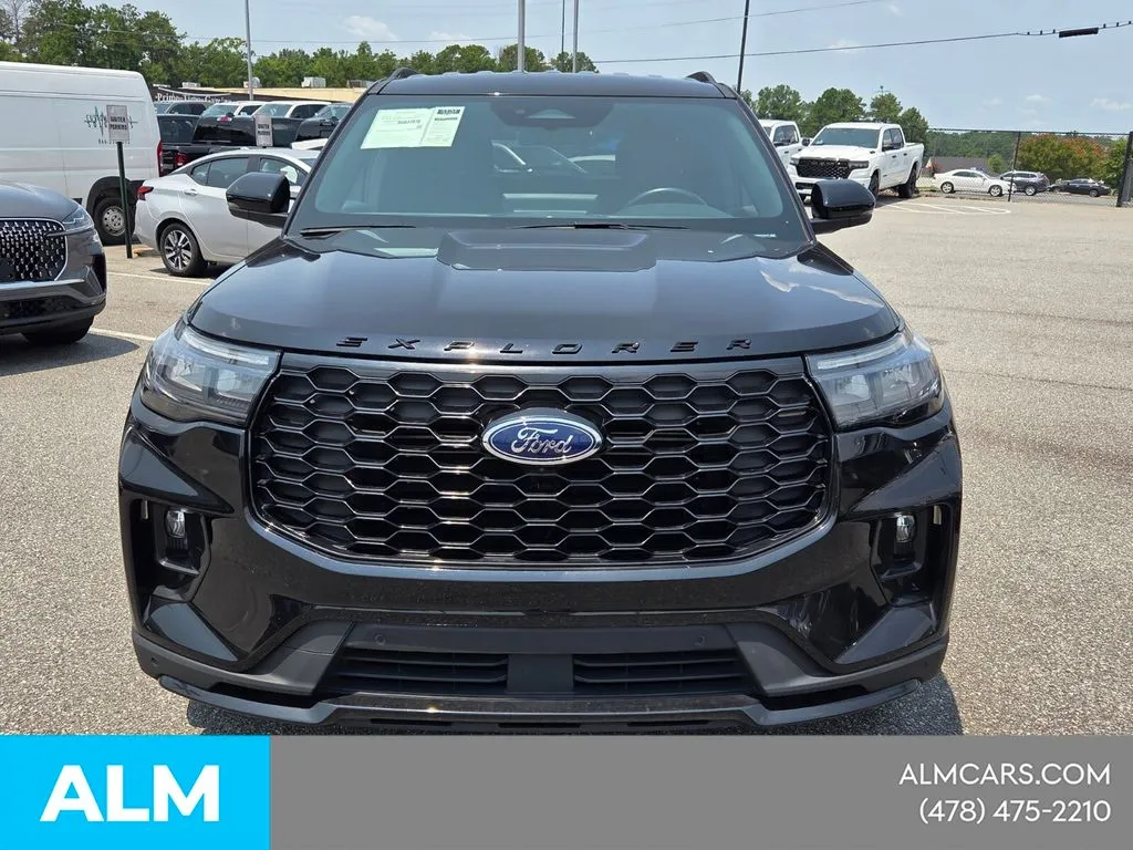 2025 Ford Explorer ST-LINE - Photo 2