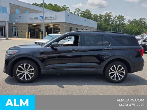 More photos of 2025 Ford Explorer ST-Line at ALM CDJR Macon, GA