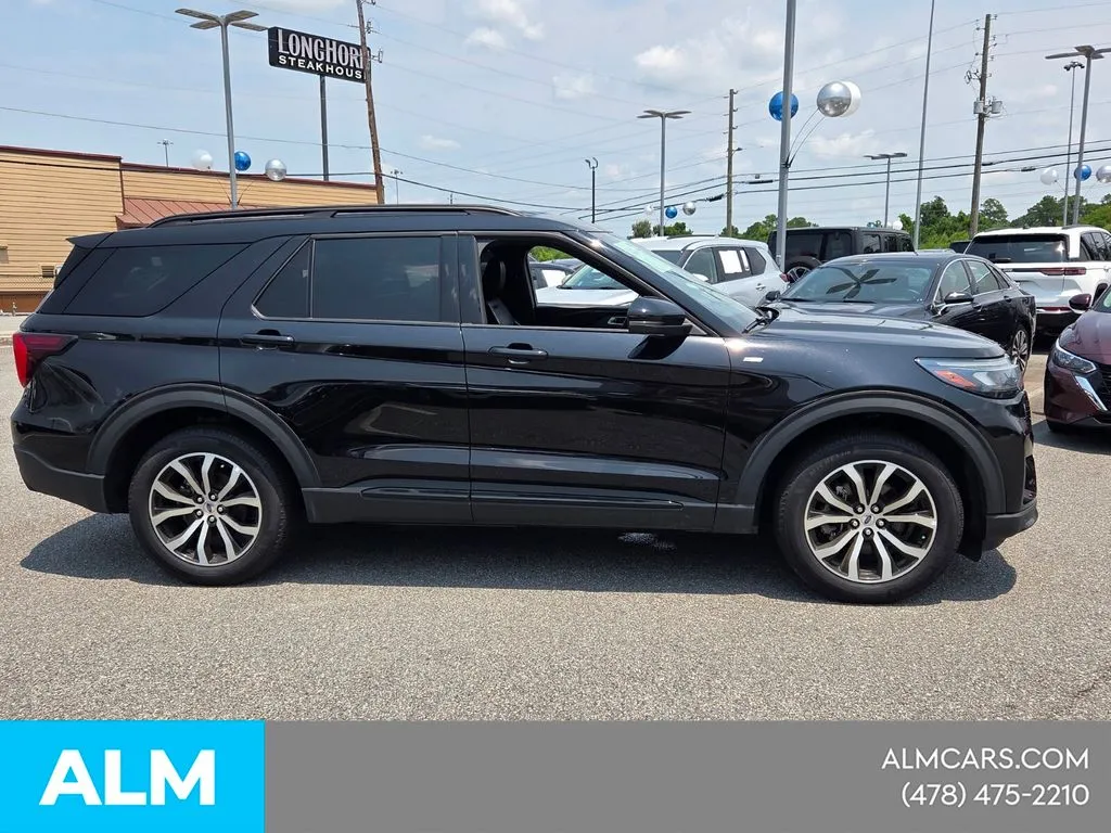 2025 Ford Explorer ST-LINE - Photo 16