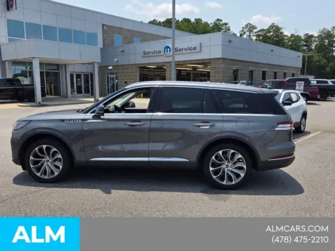 More photos of 2025 Lincoln Aviator Reserve at ALM CDJR Macon, GA