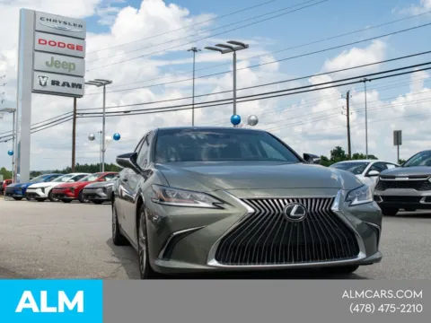 Photos of 2019 Lexus ES 350 Ultra Luxury for sale in Macon, GA at ALM CDJR Macon