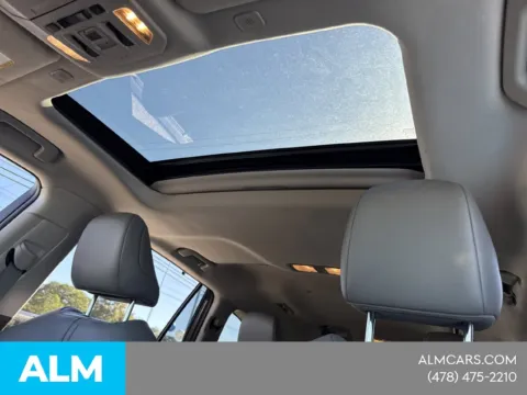 More photos of 2023 Toyota Highlander XLE at ALM CDJR Macon, GA