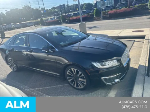 More photos of 2020 Lincoln MKZ Reserve at ALM CDJR Macon, GA