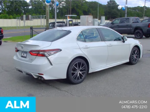 More photos of 2023 Toyota Camry SE at ALM CDJR Macon, GA