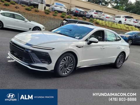 Another view of 2025 Hyundai Sonata Hybrid SEL for sale in Macon, GA at ALM Hyundai Macon