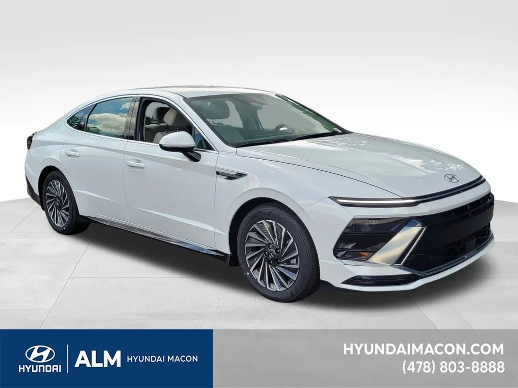 White 2025 Hyundai Sonata Hybrid SEL for sale in Macon, GA