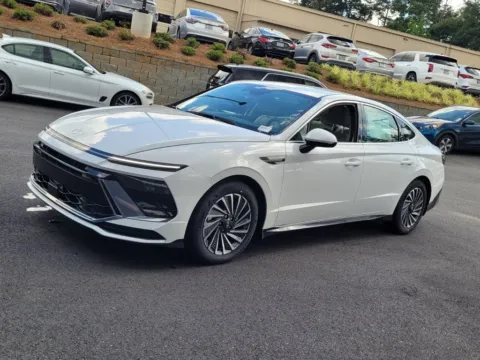 Another view of 2025 Hyundai Sonata Hybrid SEL for sale in Macon, GA at ALM Hyundai Macon