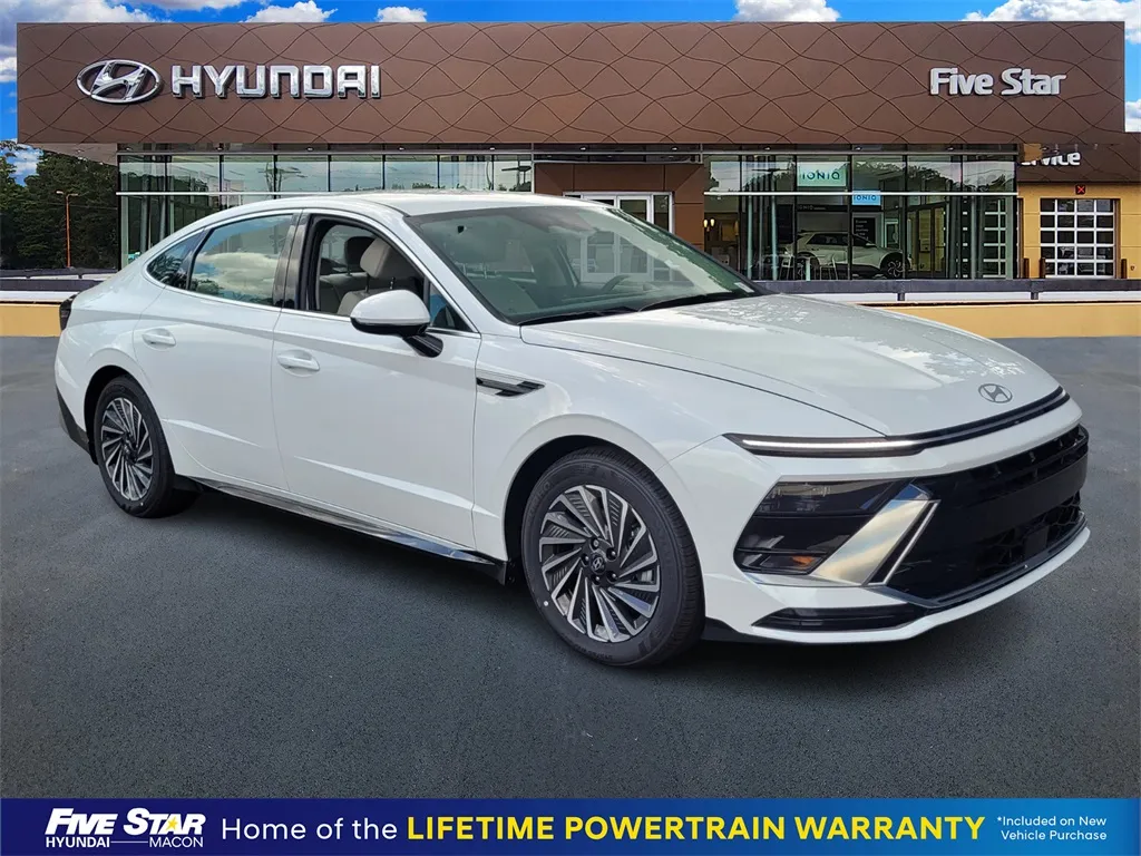 White 2025 Hyundai Sonata Hybrid SEL for sale in Macon, GA