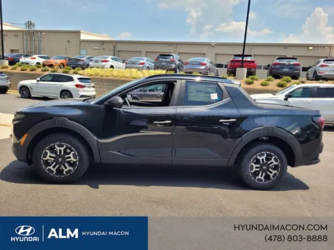 More photos of 2025 Hyundai Santa Cruz XRT at ALM Hyundai Macon, GA