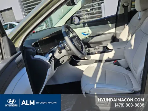 More photos of 2025 Hyundai Tucson Limited at ALM Hyundai Macon, GA