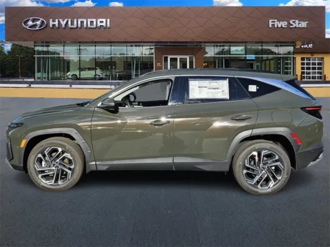 More photos of 2025 Hyundai Tucson Limited at ALM Hyundai Macon, GA