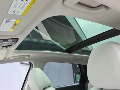 More photos of 2025 Hyundai Tucson Limited at ALM Hyundai Macon, GA