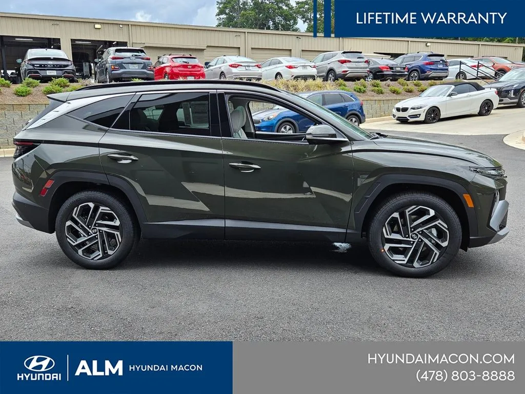 2025 Hyundai Tucson Limited - Photo 17