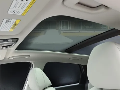 More photos of 2025 Hyundai Tucson Limited at ALM Hyundai Macon, GA