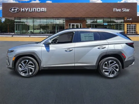 More photos of 2025 Hyundai Tucson Hybrid Limited at ALM Hyundai Macon, GA