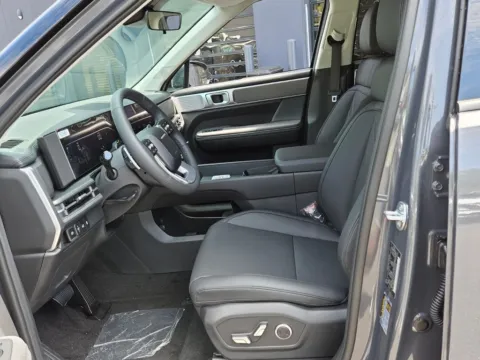 More photos of 2025 Hyundai Santa Fe Hybrid SEL at ALM Hyundai Macon, GA