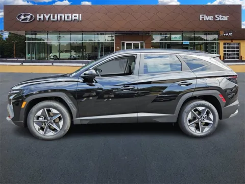 More photos of 2025 Hyundai Tucson Hybrid SEL Convenience at ALM Hyundai Macon, GA