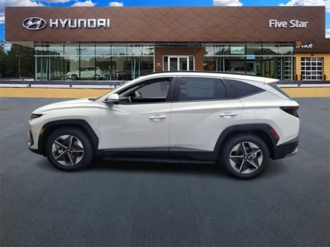 More photos of 2025 Hyundai Tucson SEL Convenience at ALM Hyundai Macon, GA